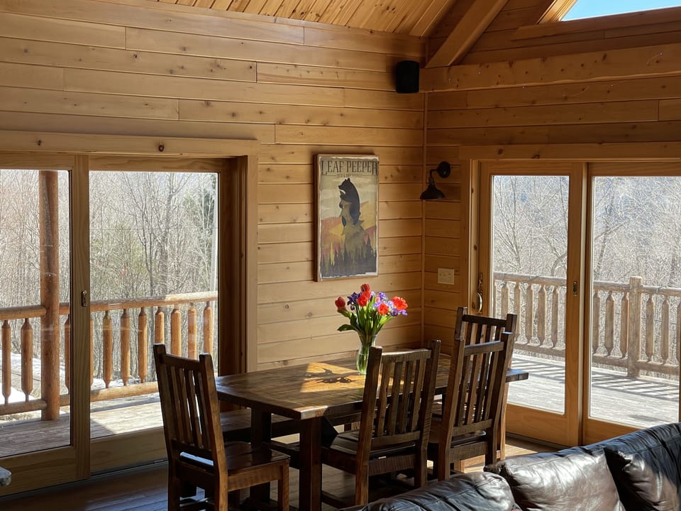 Dining area seating for 10 guests