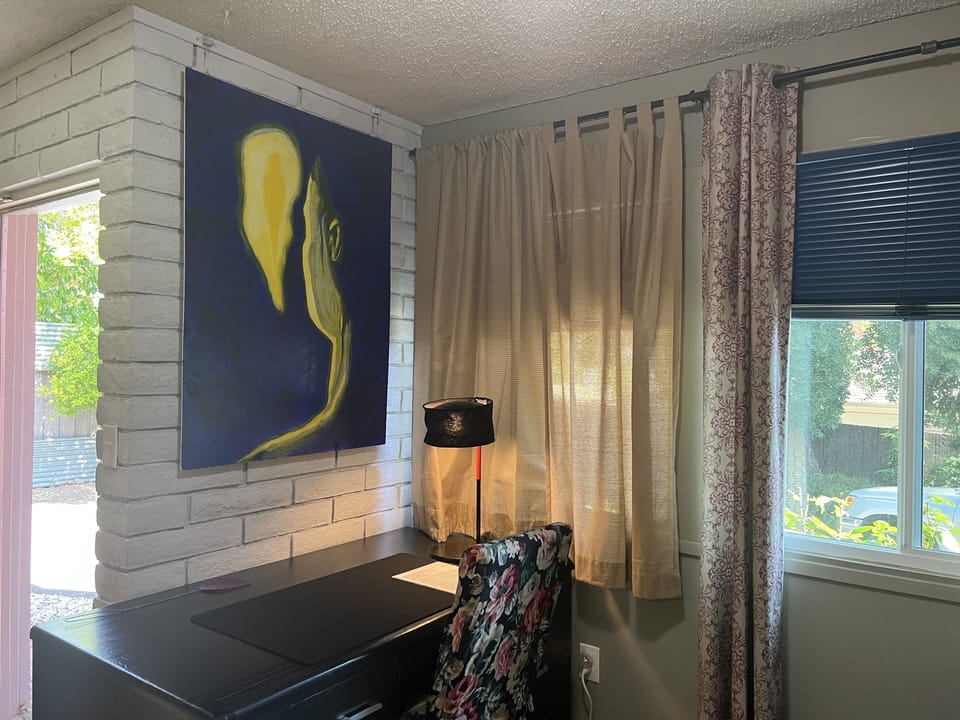 Dedicated office with high speed internet 250mbps