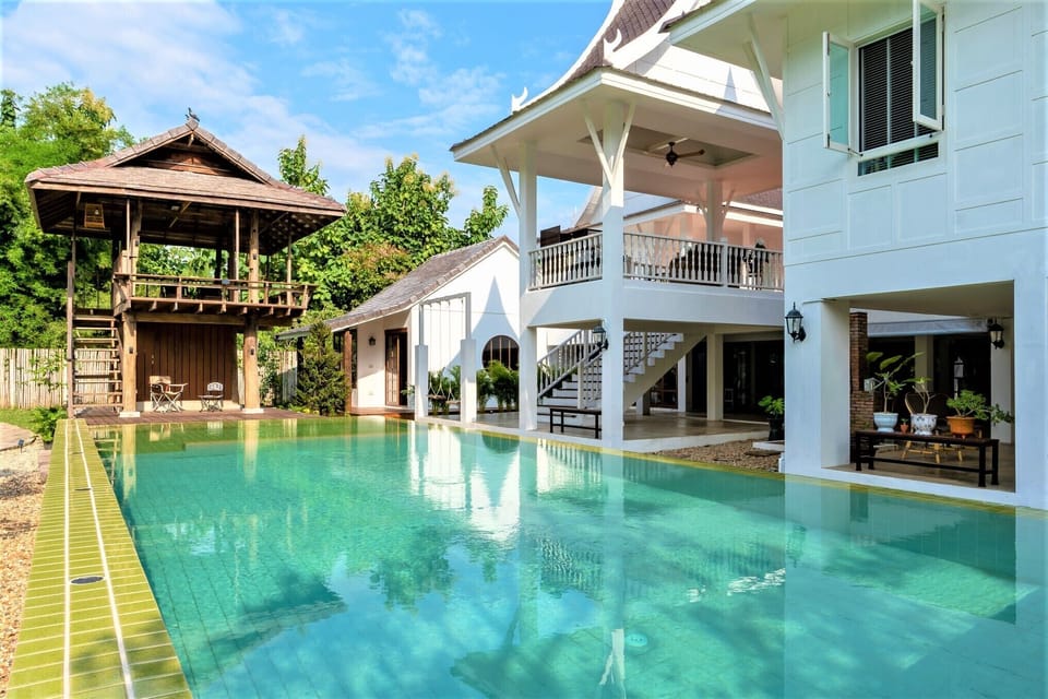 Phi Private Villa: Luxury Thai Riverview & Pool