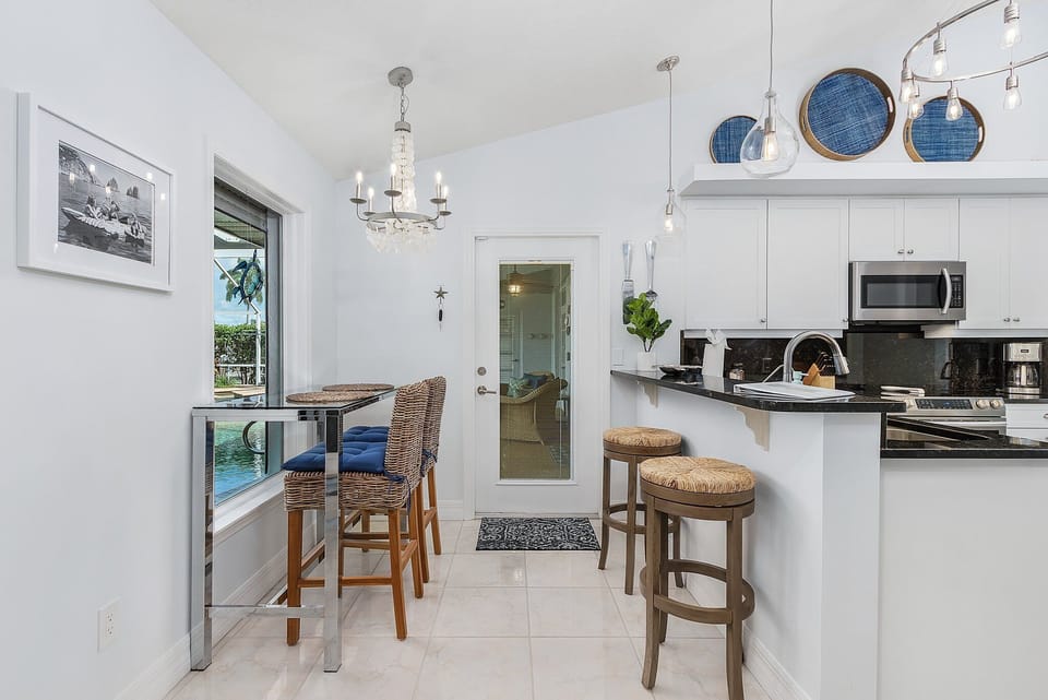 Breakfast nook