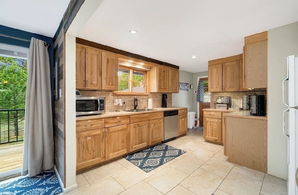 Fully stocked kitchen