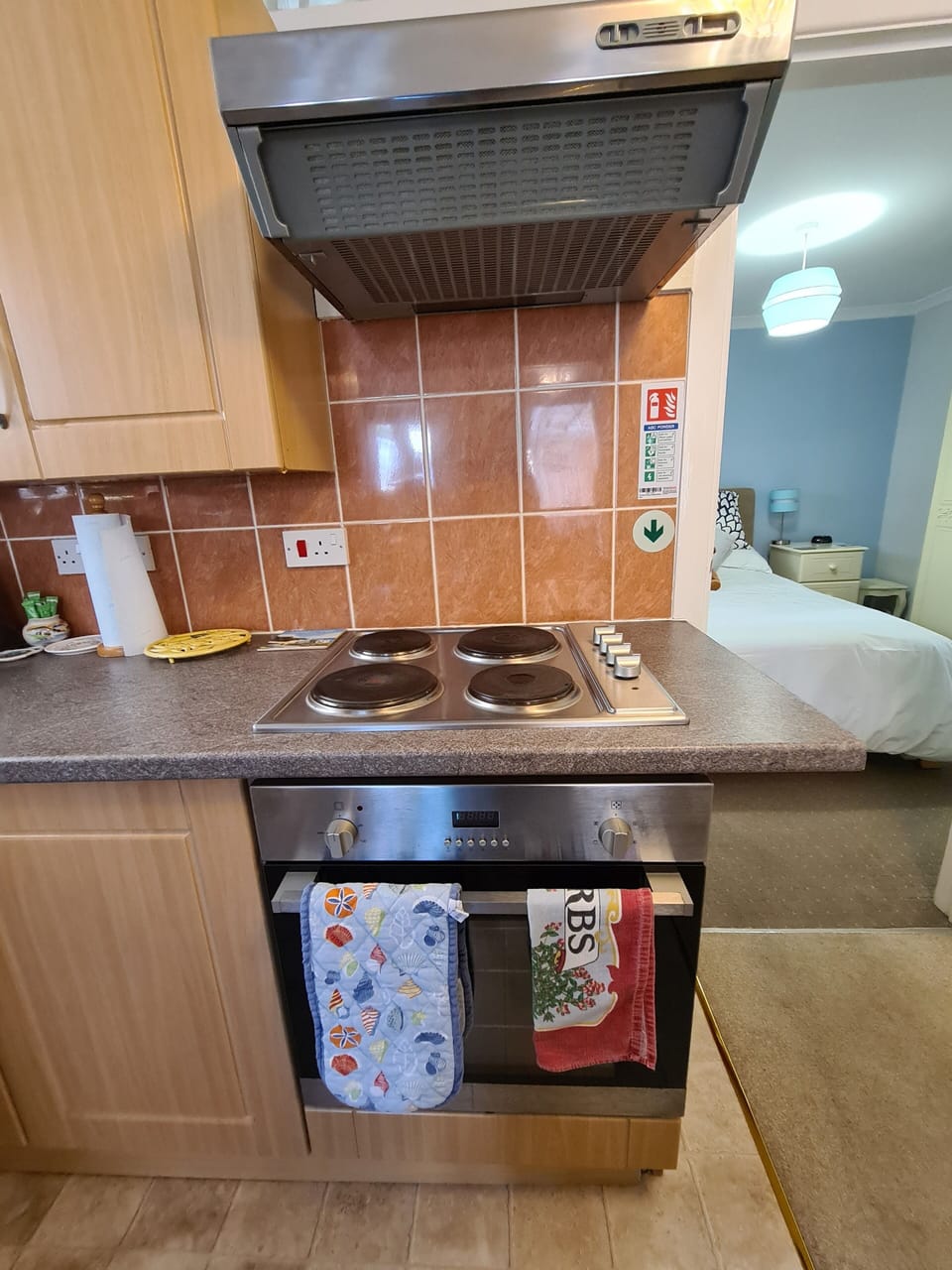 Oven with hob. 