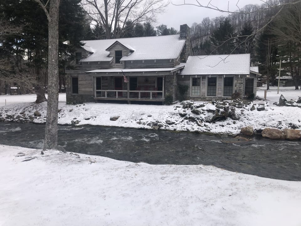 Big House - Snowy day 