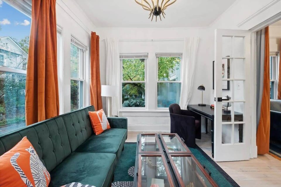 LIVING ROOM/ OFFICE