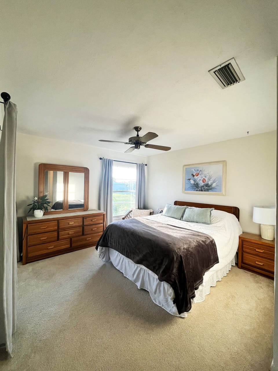 Main Bedroom with access to the lanai.