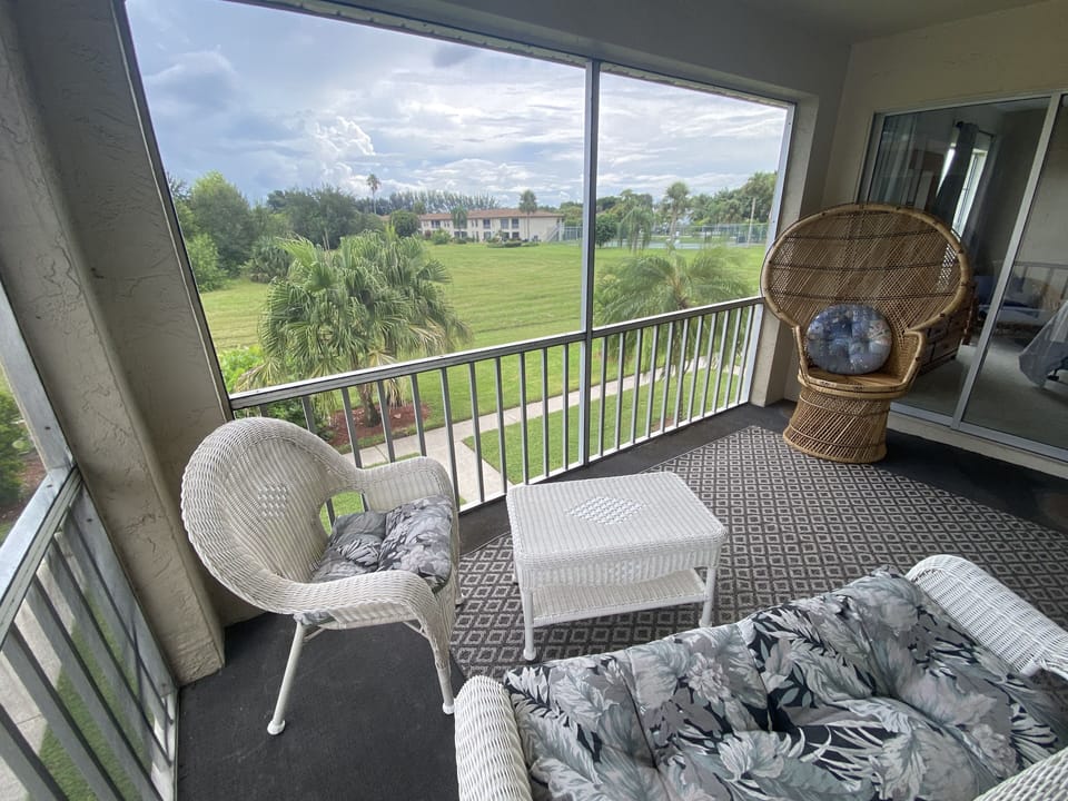 The East facing lanai makes for a great spot for morning coffee.