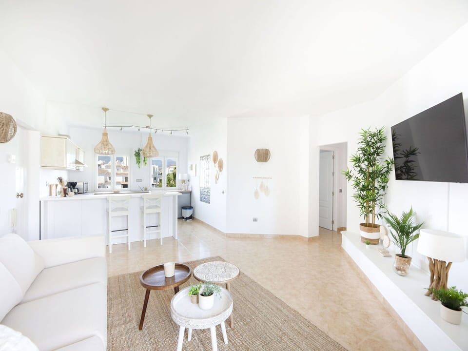 Plant, Furniture, Table, Houseplant, Couch, Wood, Flowerpot, Living Room, Interior Design, Flooring