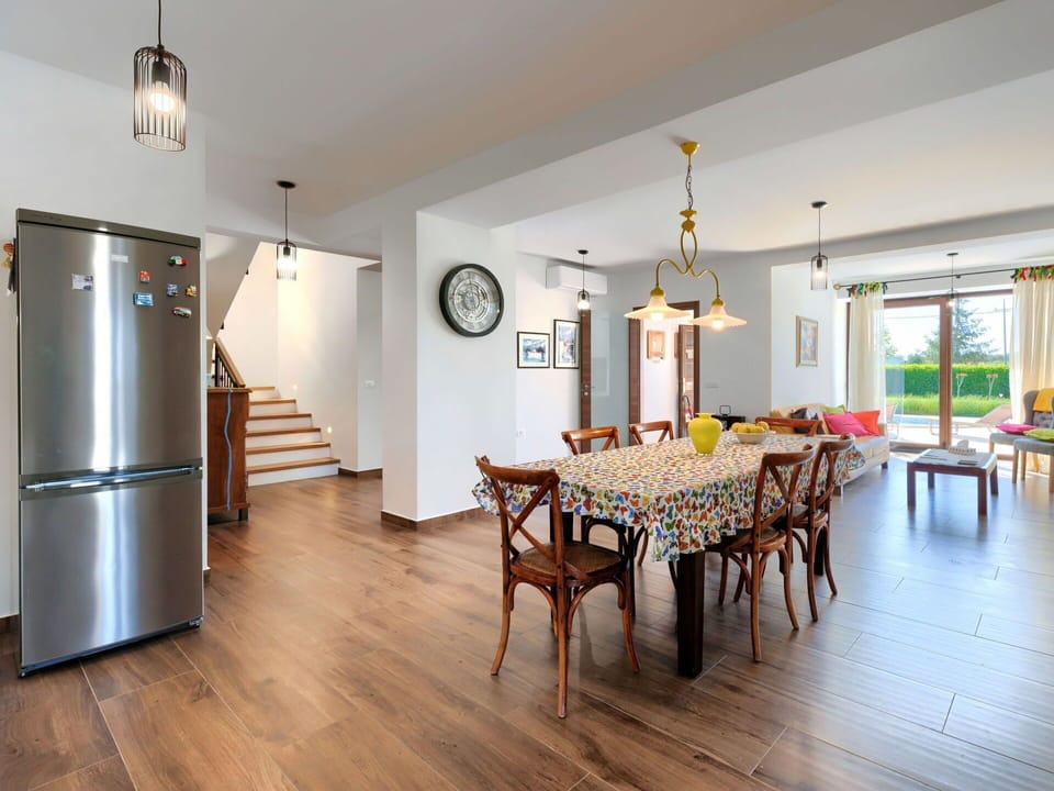 Table, Furniture, Property, Wood, Lighting, Chair, Picture Frame, Interior Design, Hall, Window
