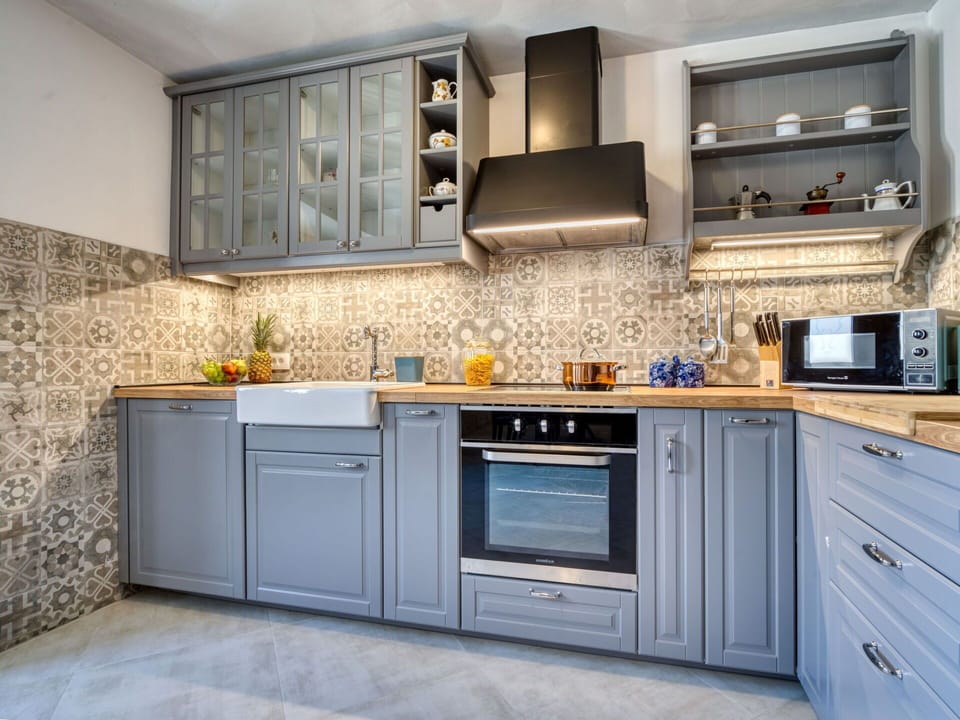 Countertop, Cabinetry, Building, Property, Furniture, Kitchen Stove, Tap, Kitchen, Drawer, Wood