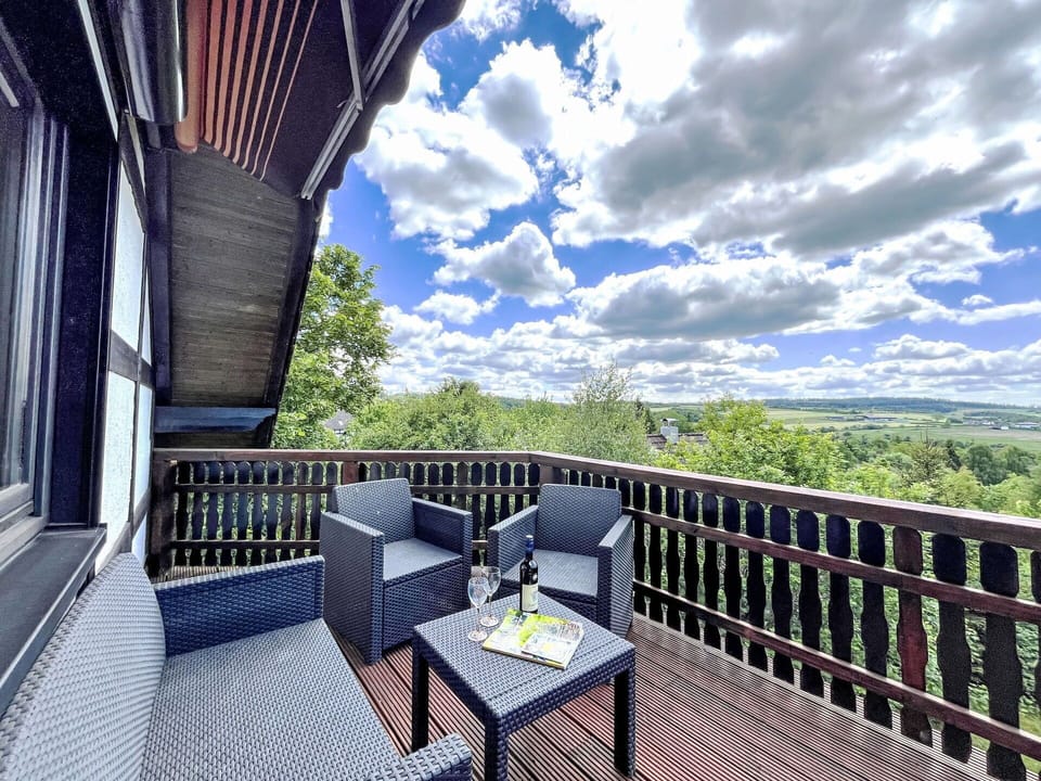 Balcony, Handrail, Hardwood, Porch, Baluster, Villa, Eco Hotel