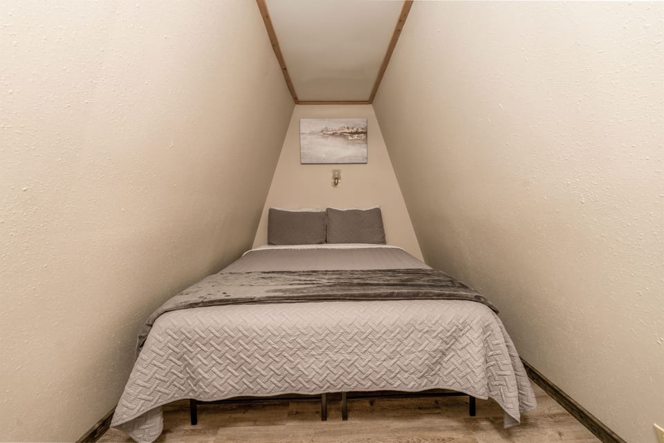 Queen Bed