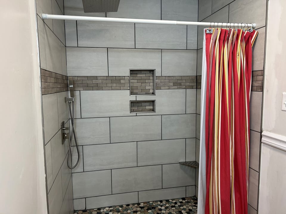 Tiled Shower First Floor WV59
