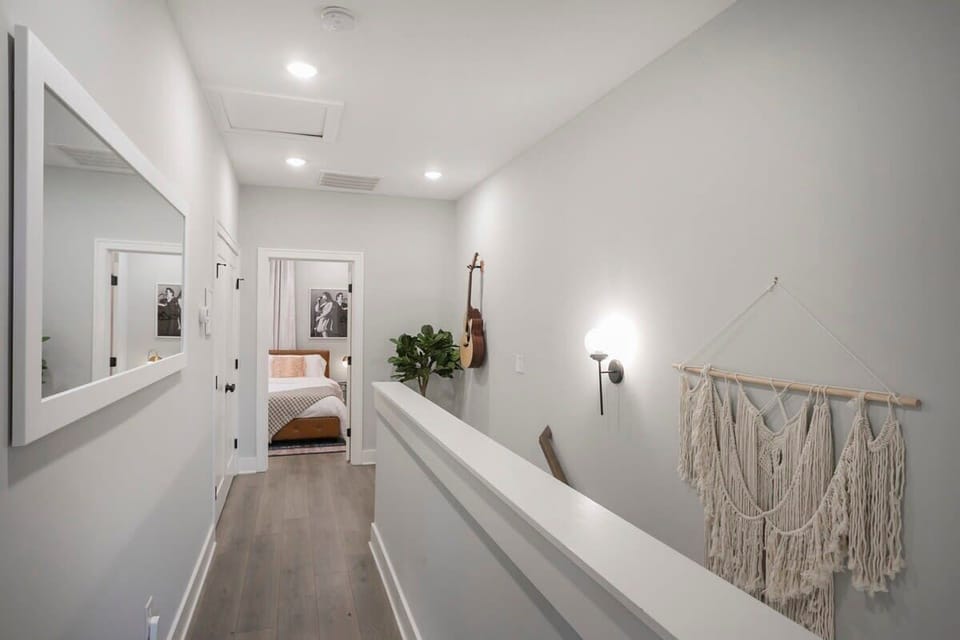 3rd floor hallway