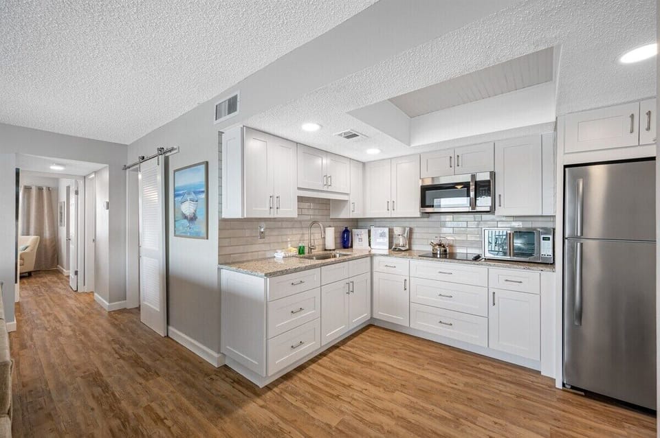 Fully Updated Kitchen