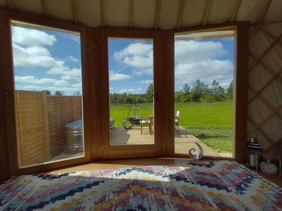 Full height double glazed windows