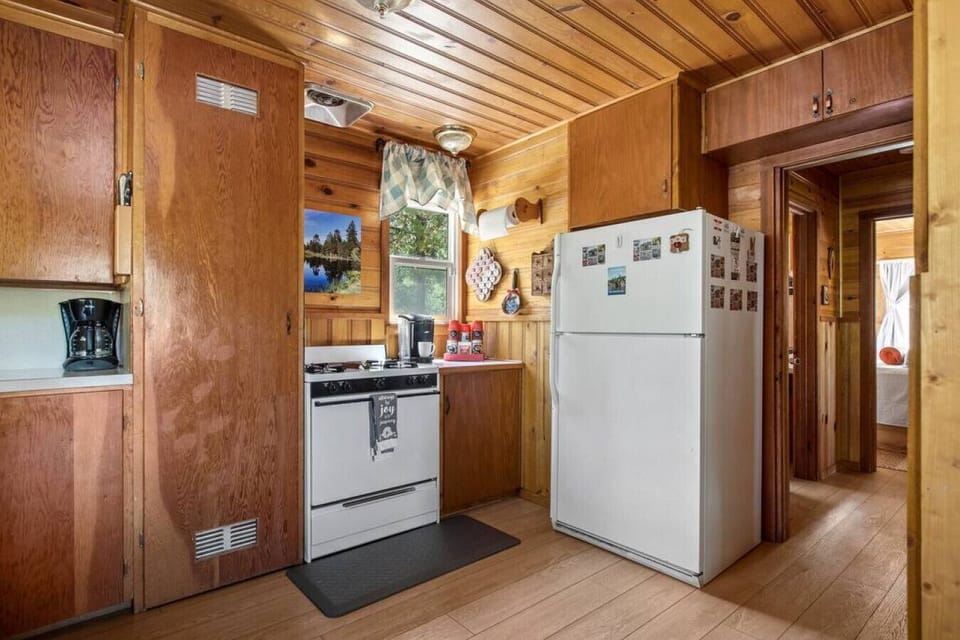 The kitchen has been equipped with all necessary cooking utensils for those of you who enjoy making special meals.