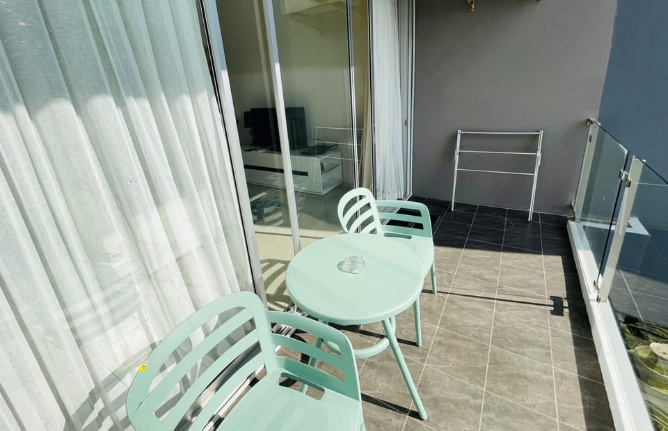 Convenient Karon studio, walk to beach & market (9343)