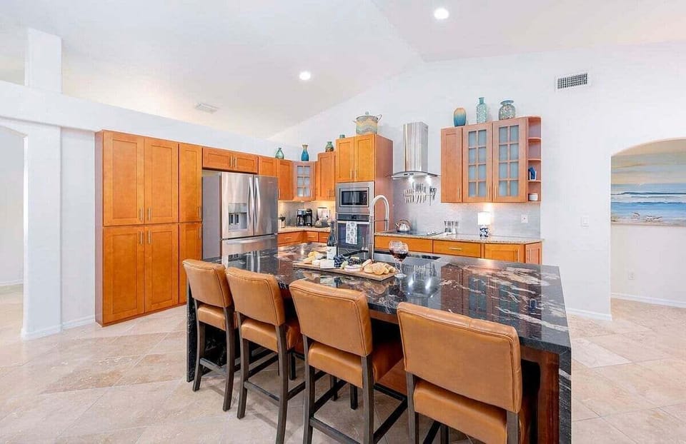 Kitchen with Island and additional Seating