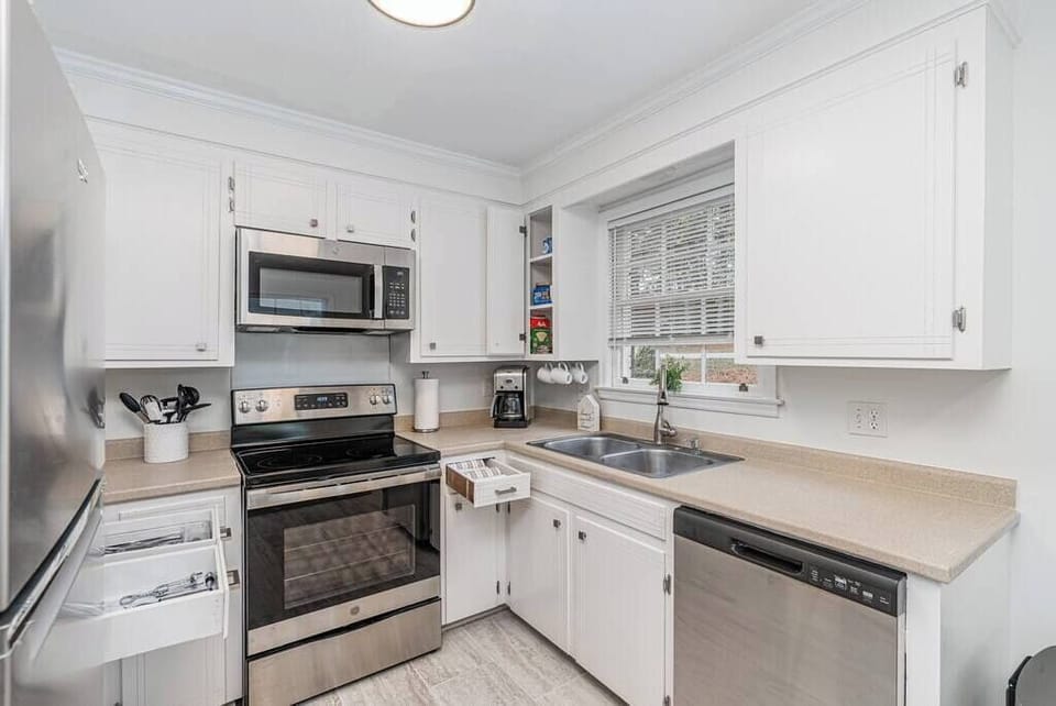 Kitchen (2)