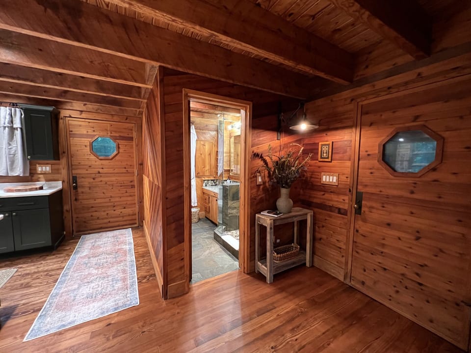 3ebc6ae3-975c-491d-8b31-3dd75a3d385d