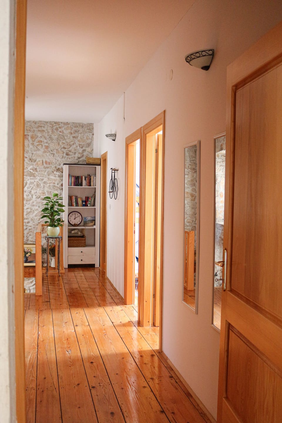 Hall and entrances to bedroom 2 and 1