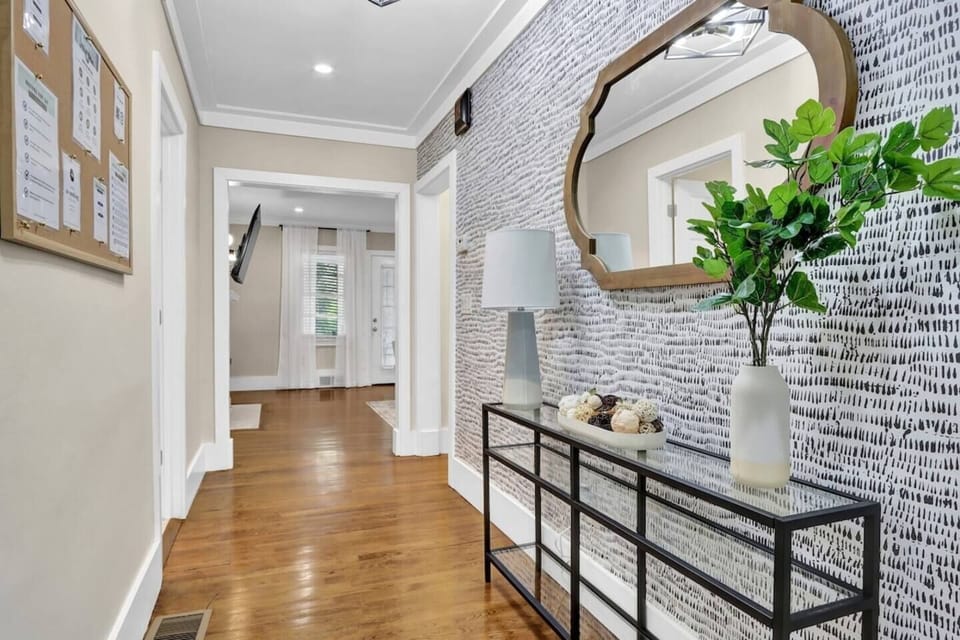 Welcome to your home away from home! Make yourself comfortable. 