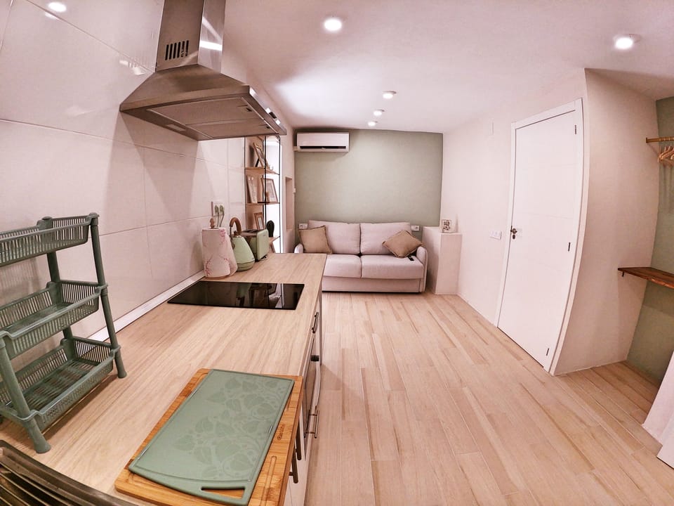 Beach Corner Studios | Vinaros  | 1 minute from the beach Apartment in Vinaròs