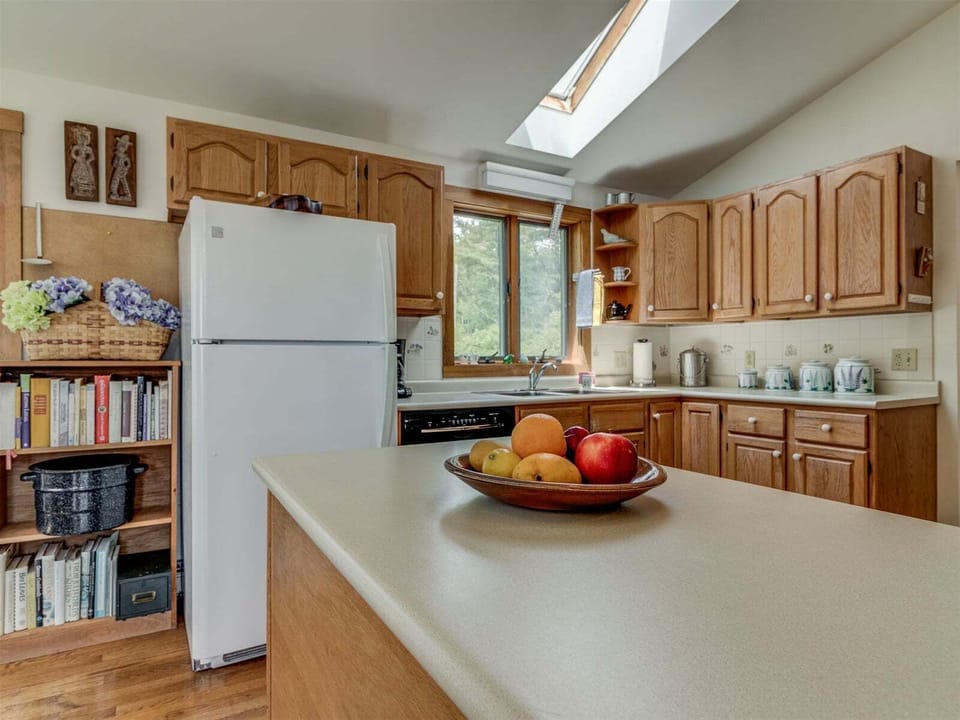 And uncluttered counters