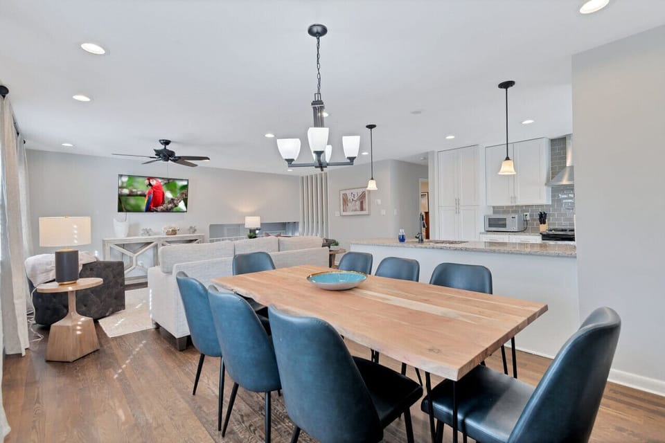 Living room / Dining Room area