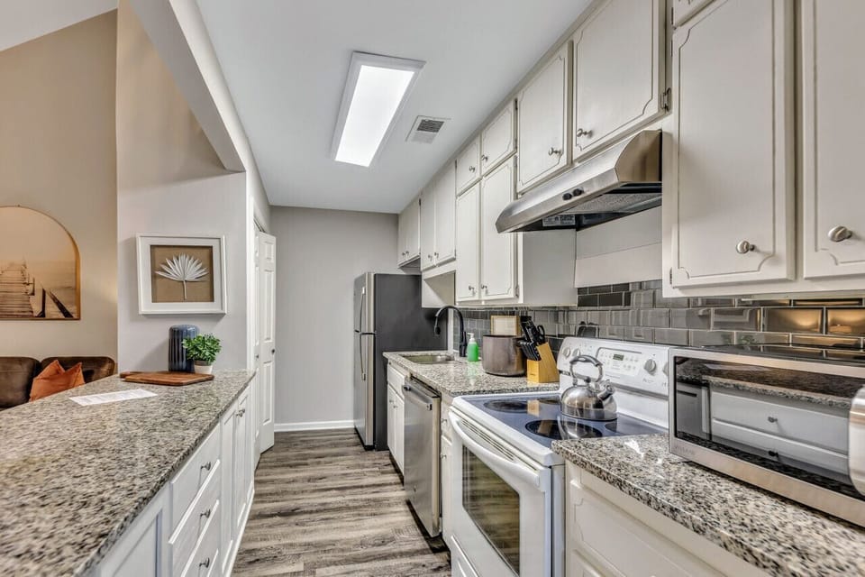 Full equipped kitchen