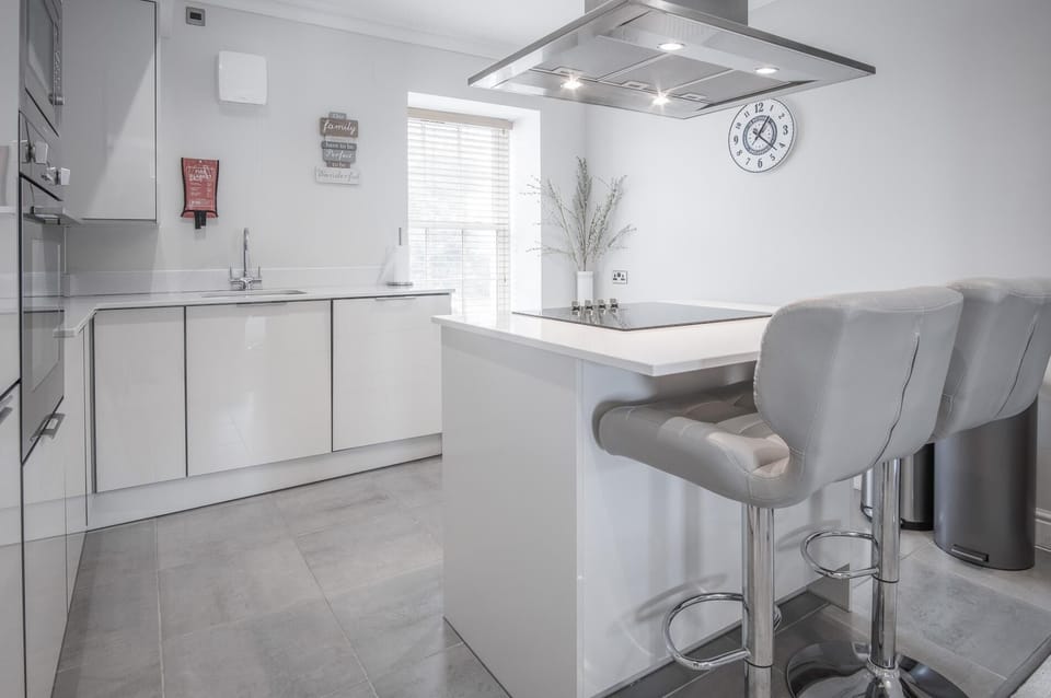 Upper Deck - 2 Bedroom Apartment - Saundersfoot (27609)