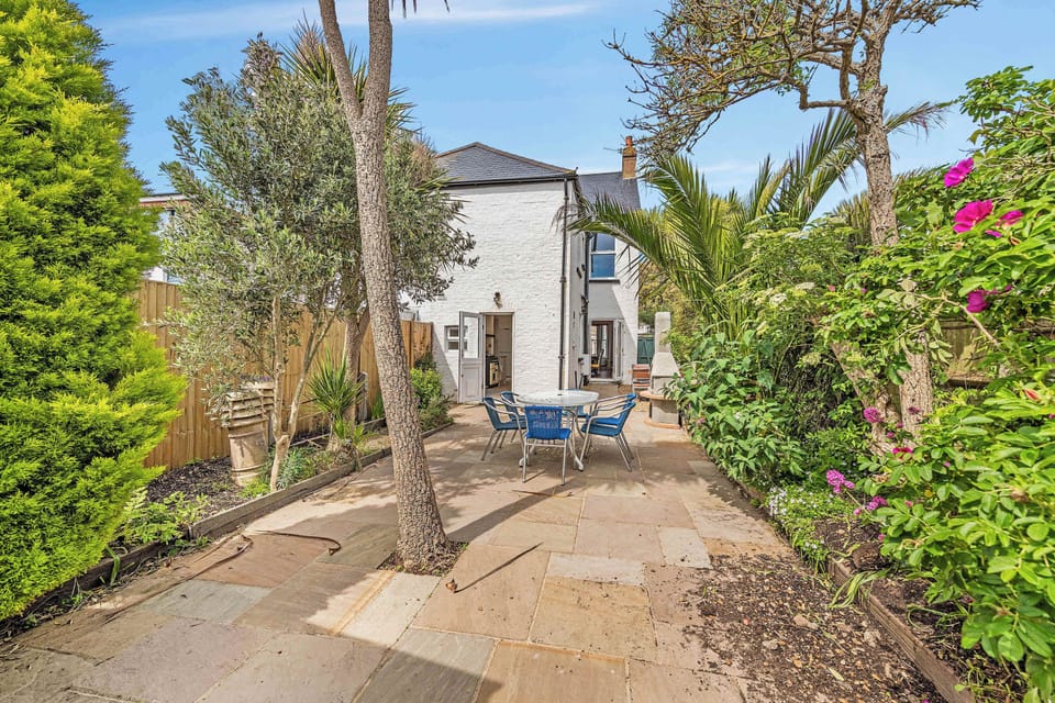 The Villa’s ultra-private garden nicely separates you from the outside world