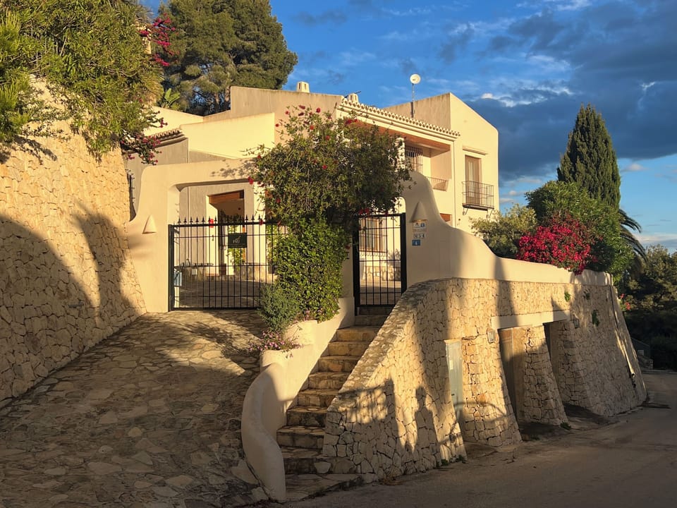 External photo of villa from the road