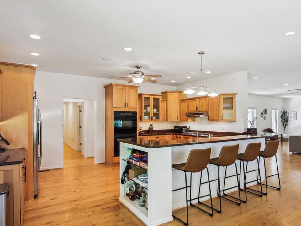 Breakfast Bar