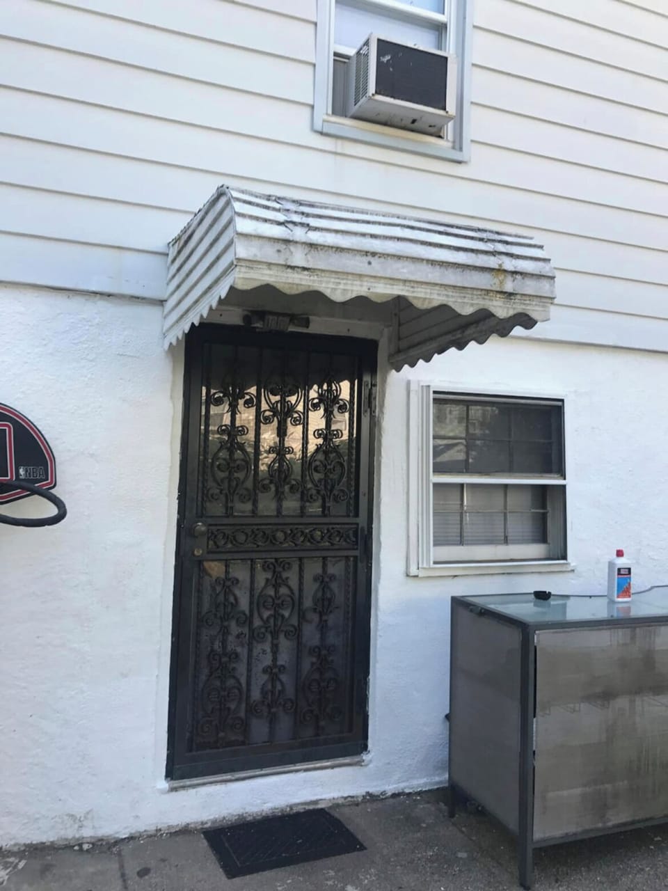 Entrance from backyard 