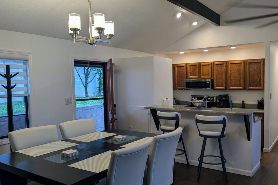 The well-equipped kitchen and close dining room makes for lively conversations.