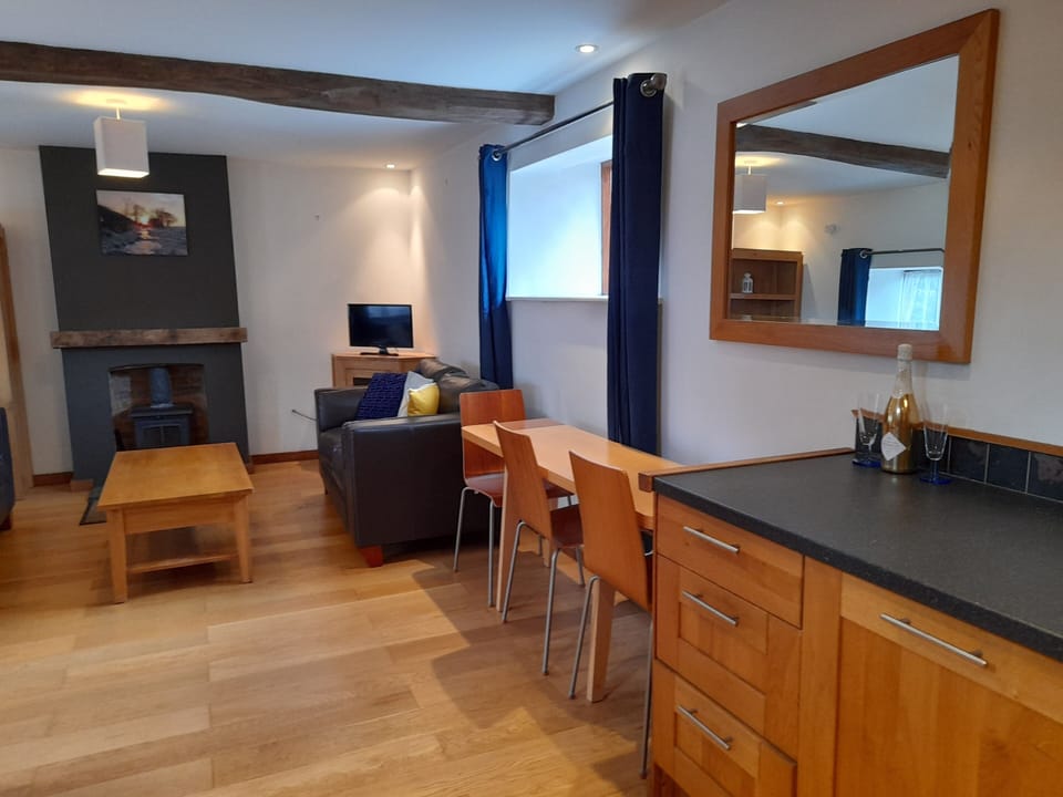 Lovely barn conversion cottage with countryside views Cottage in Cherwell District