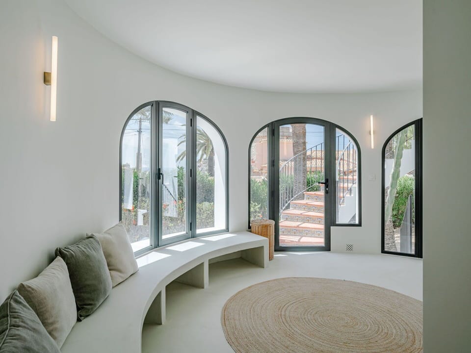 Plant, Property, Building, Window, Couch, Shade, Architecture, Interior Design, Floor, Wood