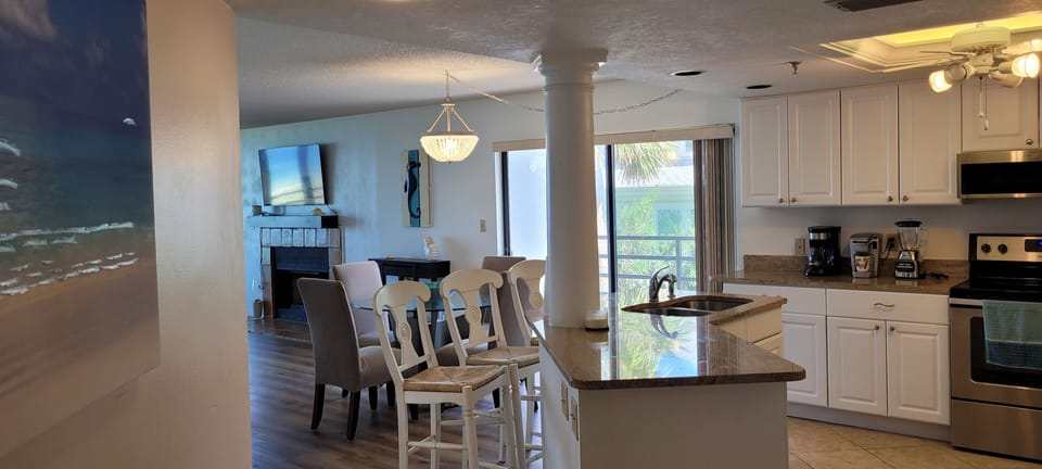 Den to Kitchen
