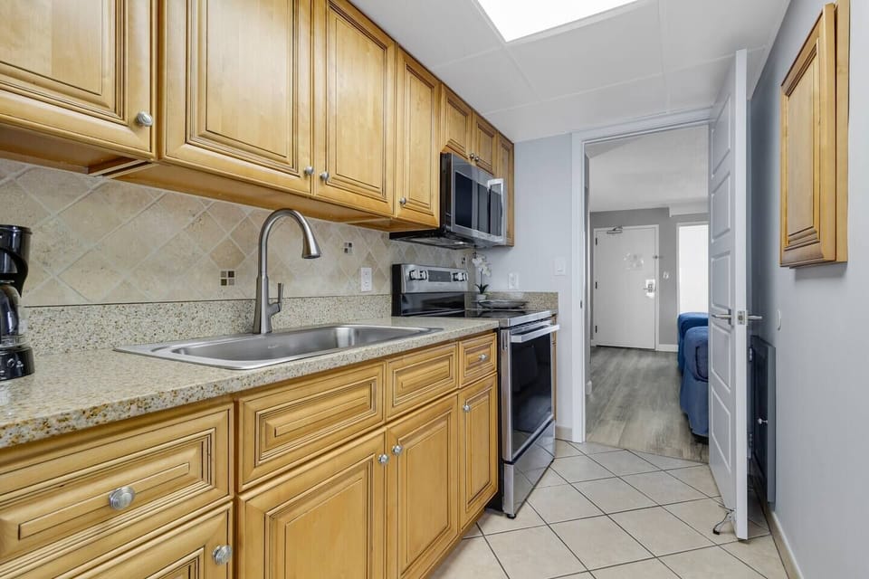 You can prepare meals in the kitchen before heading on your daily activities.
