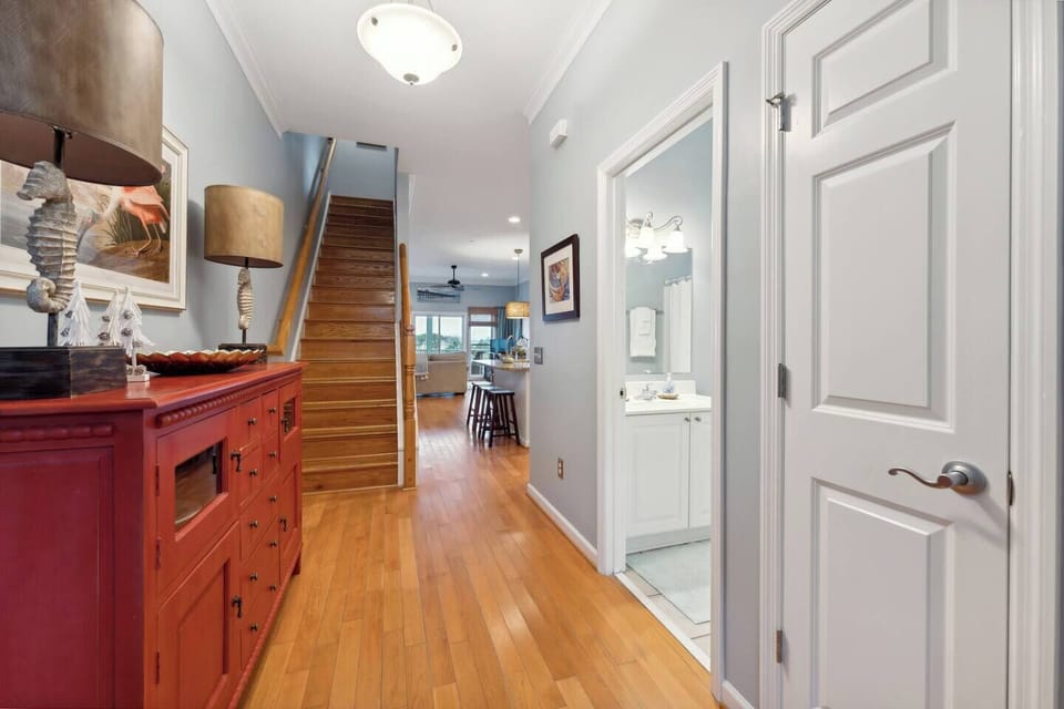 b8daa5fe-c482-48ad-b7ff-f2d827e75654