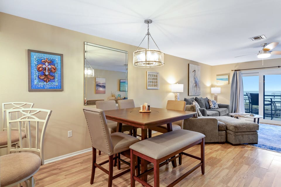 22-Walton-Dunes-3-Dining