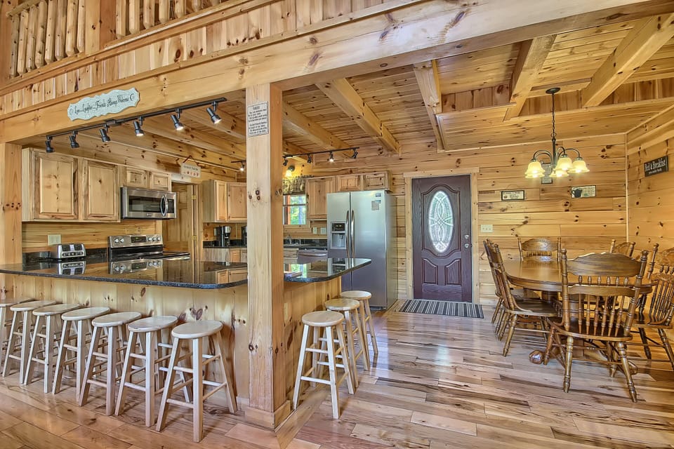 Full Kitchen, with Bar and 10 Barstools, Table & Chairs