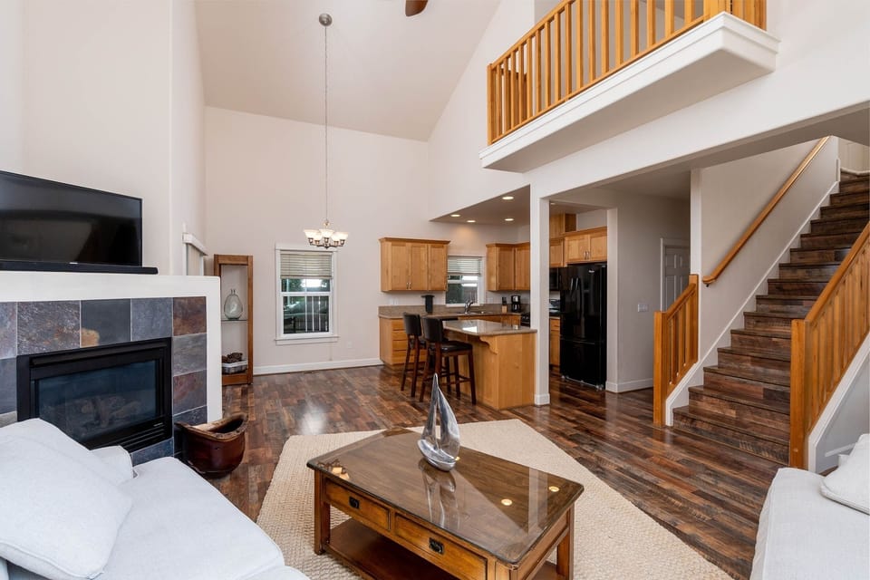 Smart TV, fireplace, offices