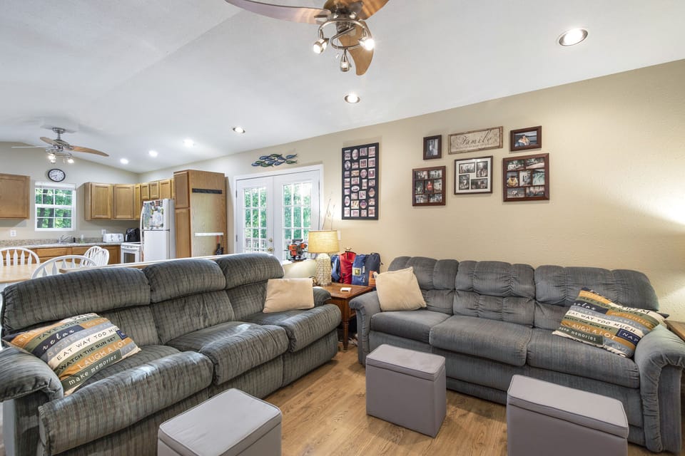 Open living to Dining Area