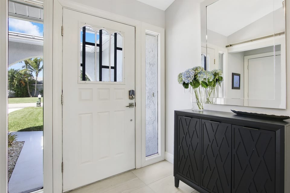 A warm Florida welcome awaits