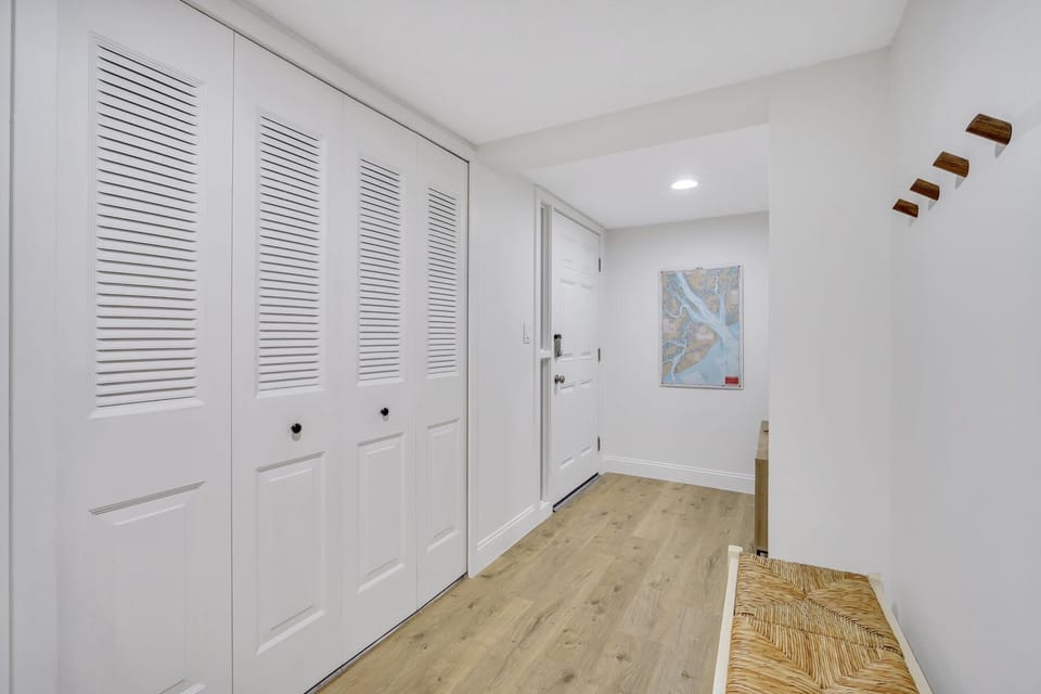 Main entryway to villa.