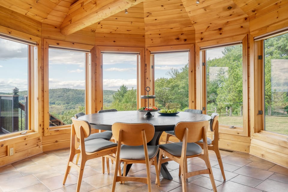 Eating area with amazing mountain views.