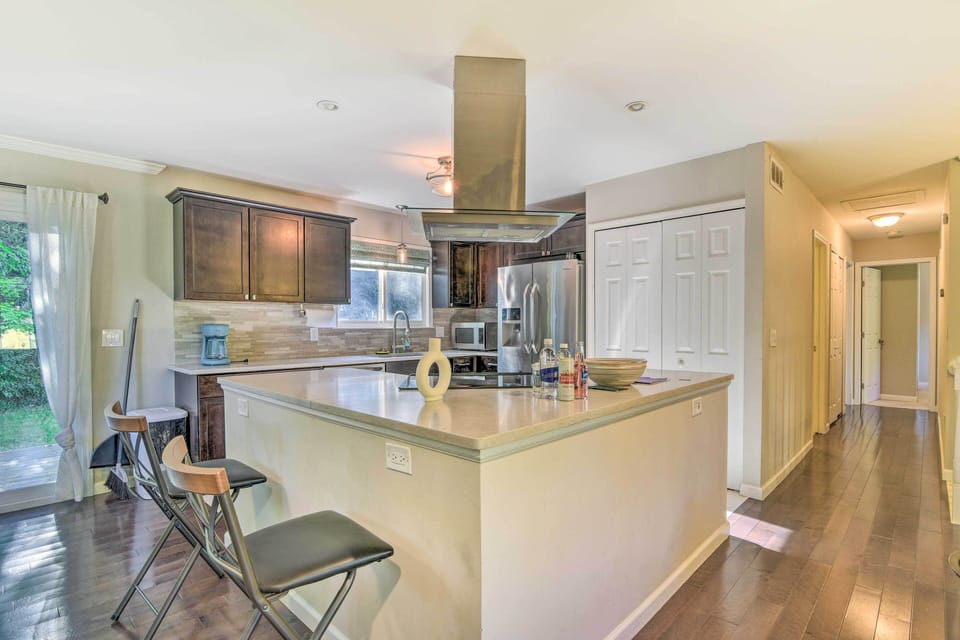 Kitchen | Cooking Basics | Toaster | Organic Coffee, Tea & Snacks | Trash Bags