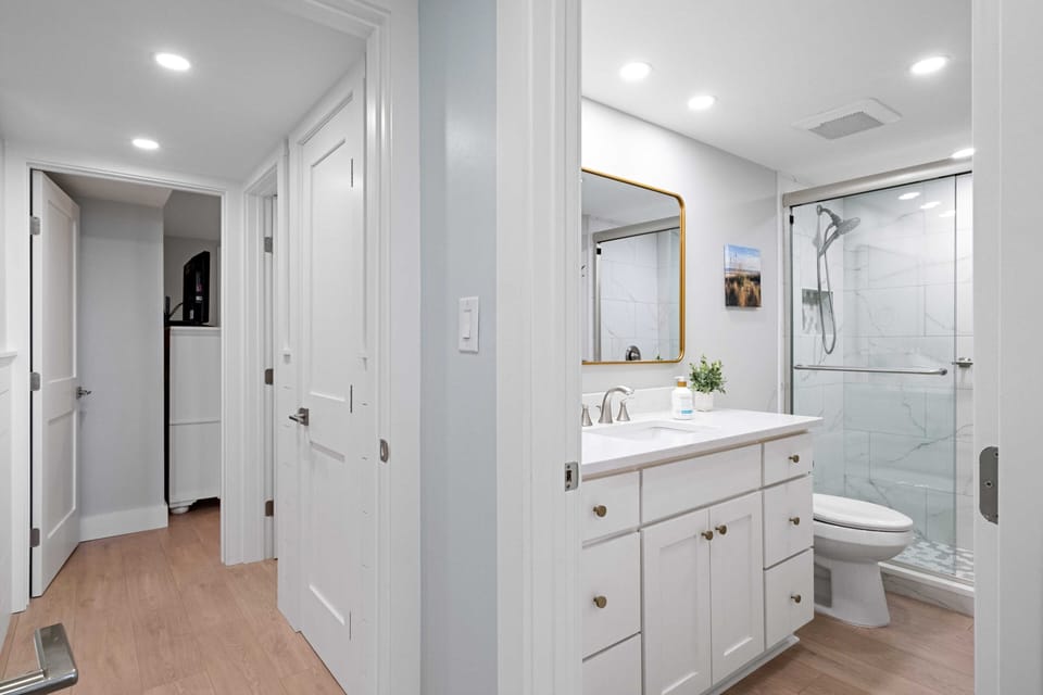 Primary ensuite bath